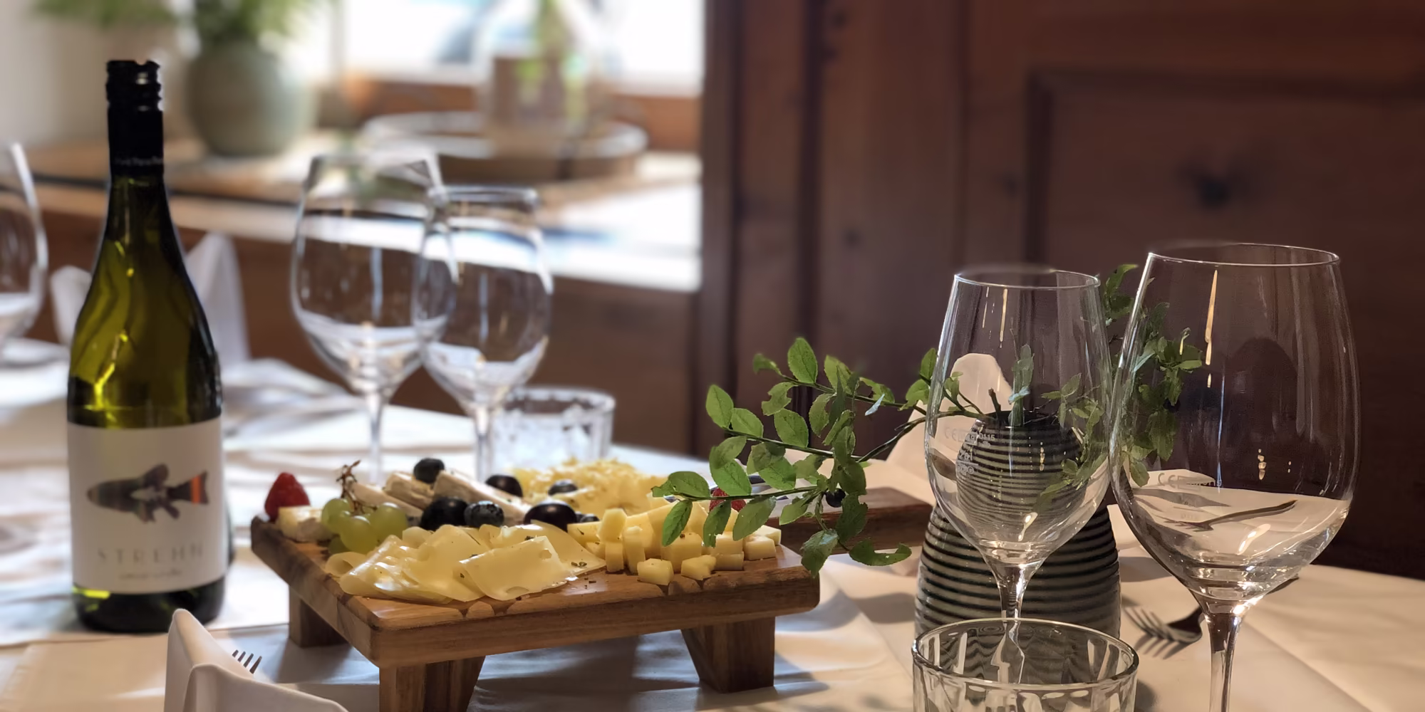Waldrast Natur Resort - Maria Waldrast - Gastraum eingedeckt