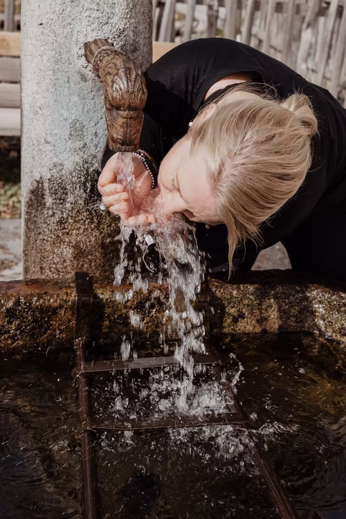 Waldraster Wasser